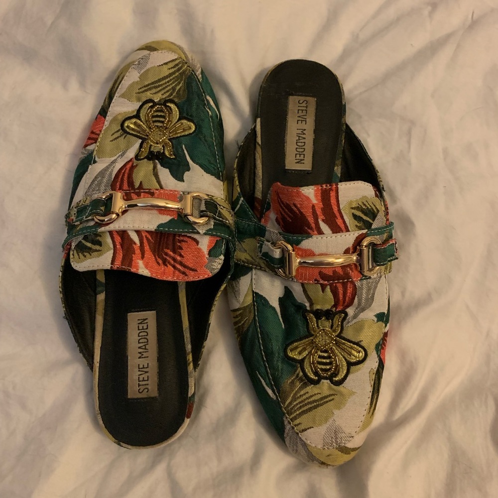 Steve Madden bee mules